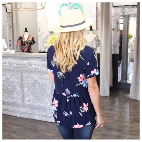 ✨LAST ONE✨Navy Floral Babydoll Tunic - Picture 3 of 3